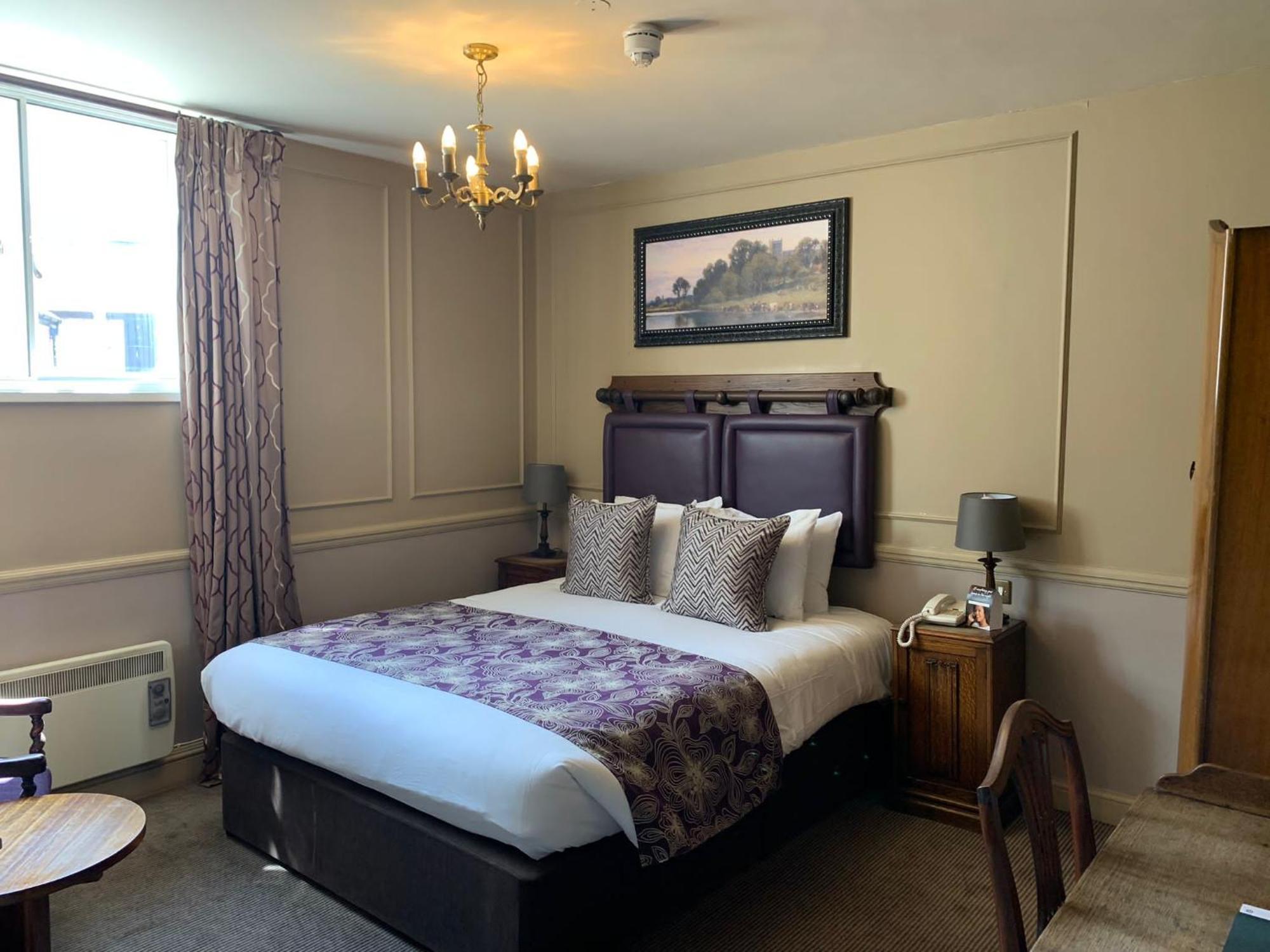 Saracens Head Hotel By Greene King Inns Towcester Ngoại thất bức ảnh