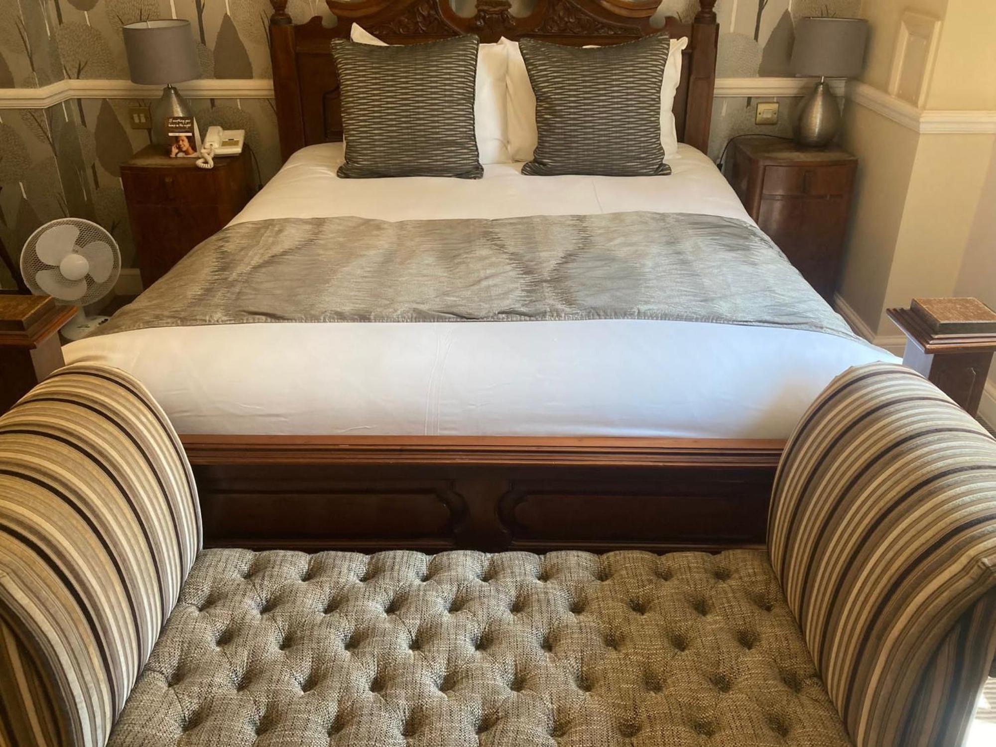 Saracens Head Hotel By Greene King Inns Towcester Ngoại thất bức ảnh