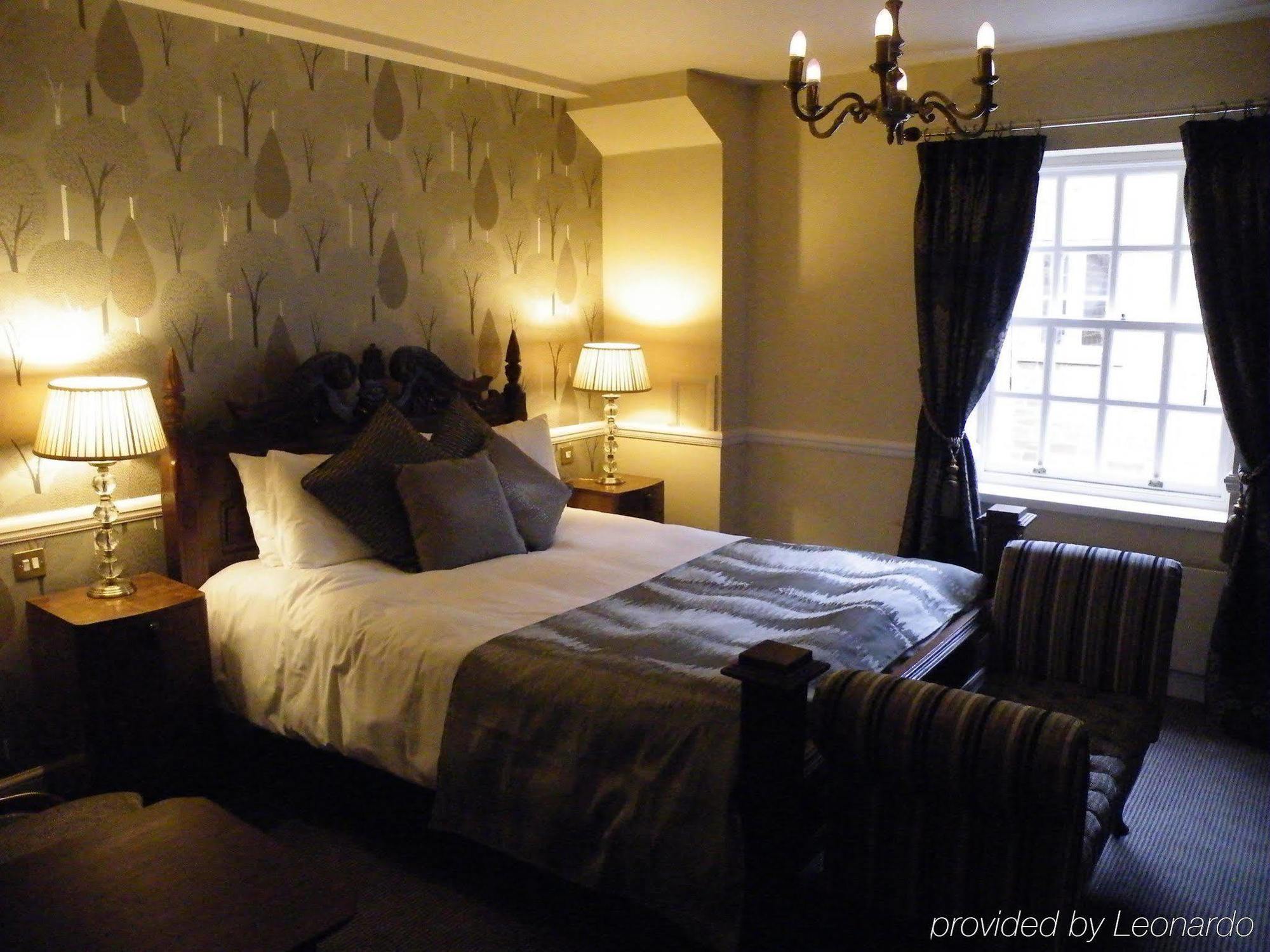 Saracens Head Hotel By Greene King Inns Towcester Ngoại thất bức ảnh