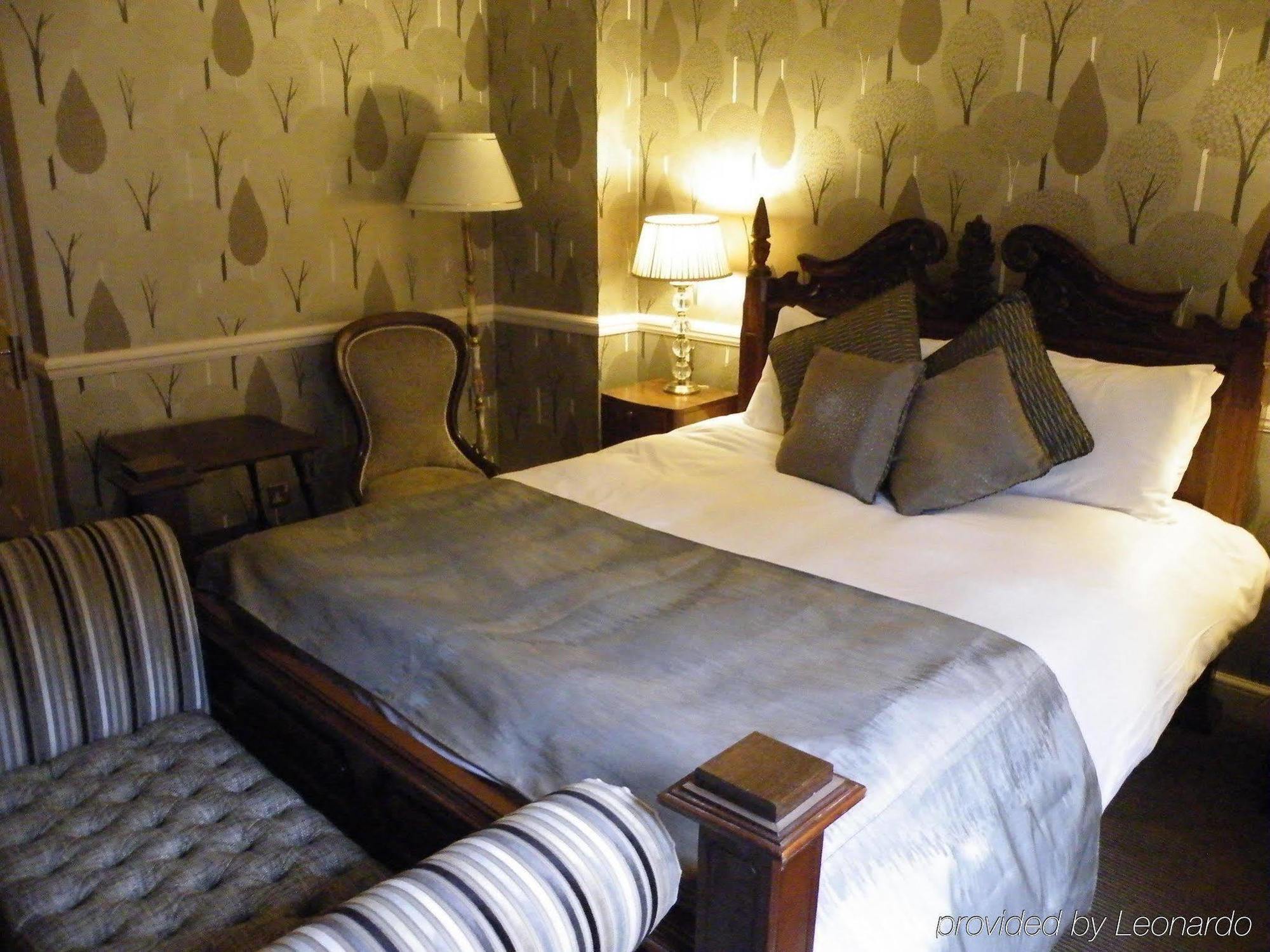 Saracens Head Hotel By Greene King Inns Towcester Ngoại thất bức ảnh