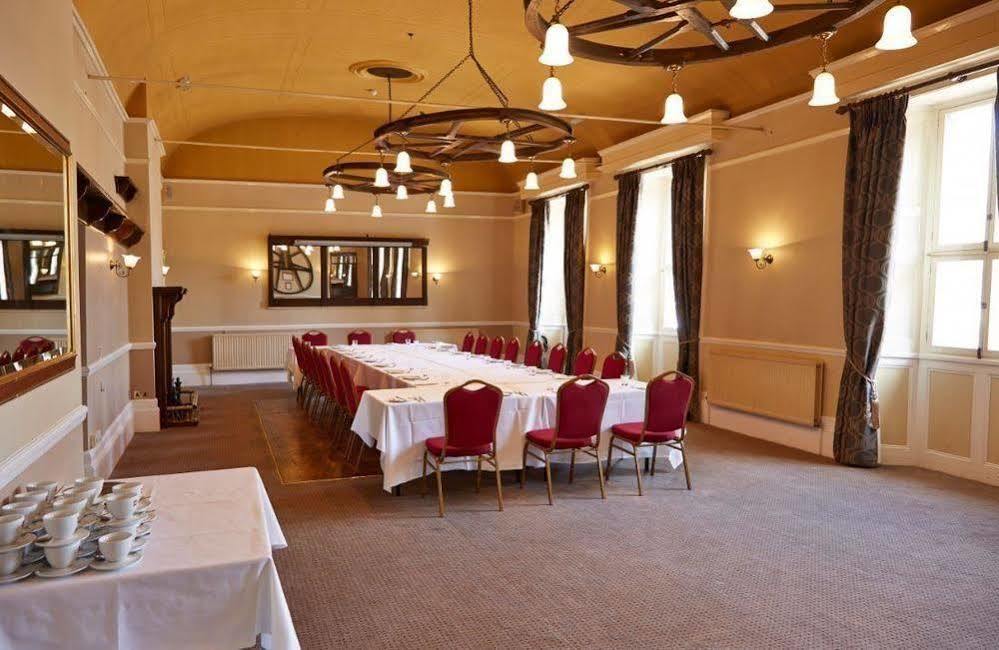 Saracens Head Hotel By Greene King Inns Towcester Ngoại thất bức ảnh
