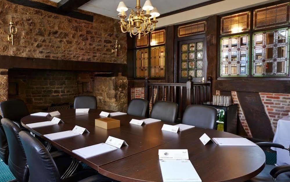 Saracens Head Hotel By Greene King Inns Towcester Ngoại thất bức ảnh
